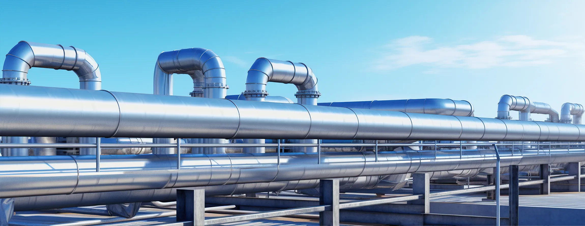 Skomplikowana rurociąg przemysłowy z izolacją termiczną